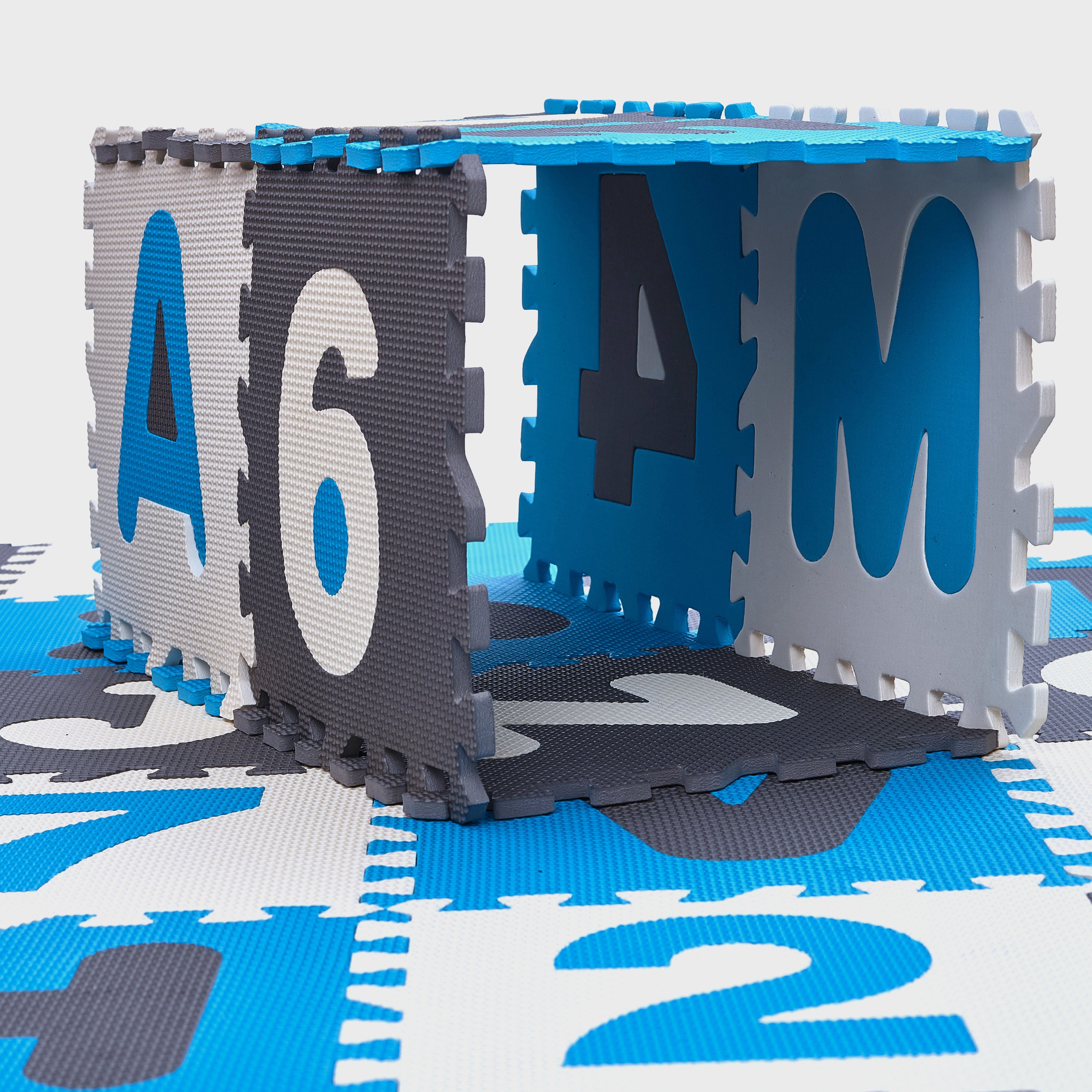 EVA Puzzlematte Kidszone -Türkis - 36 Felder (A-Z & 0-9 + Rand)